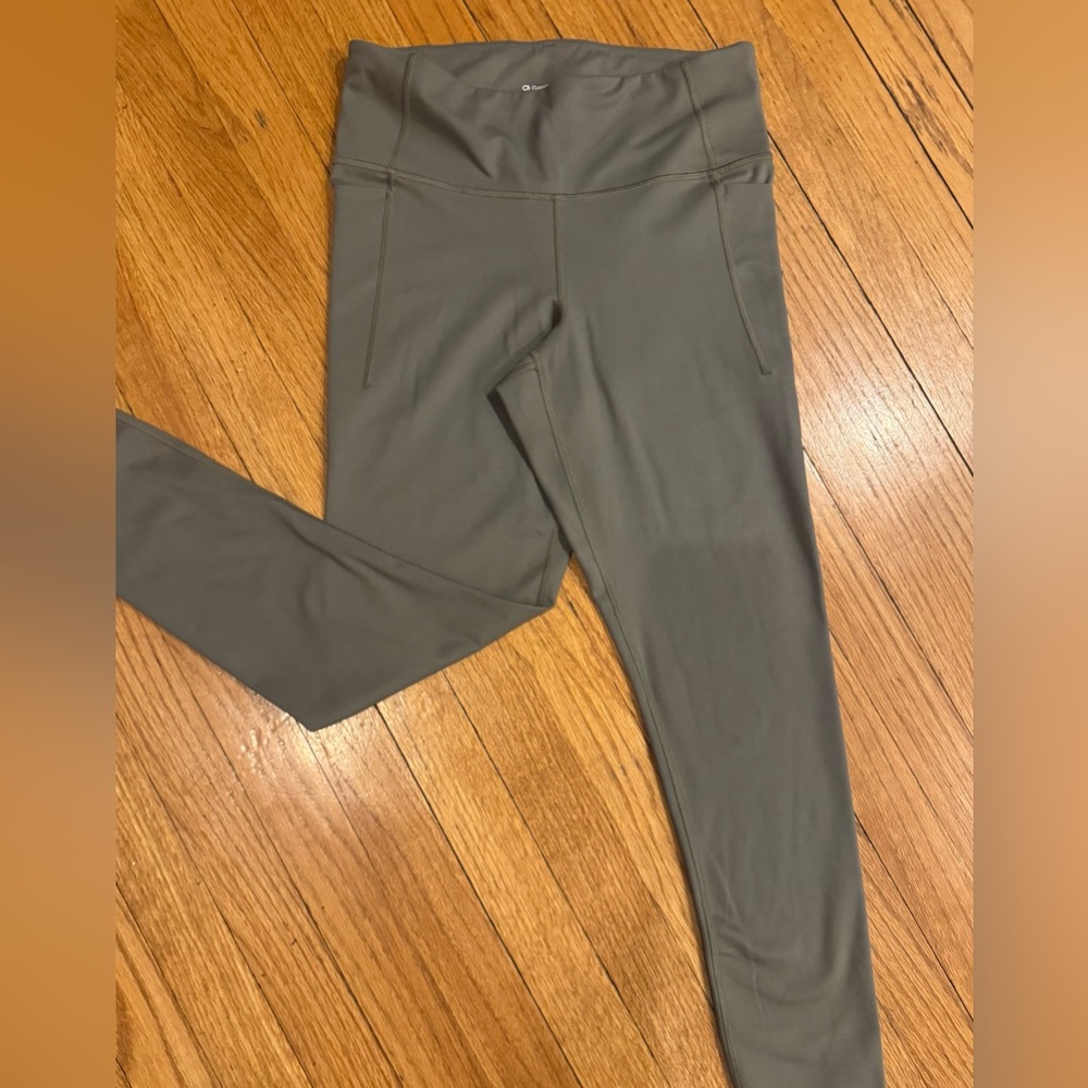 GAPFit Olive Leggings